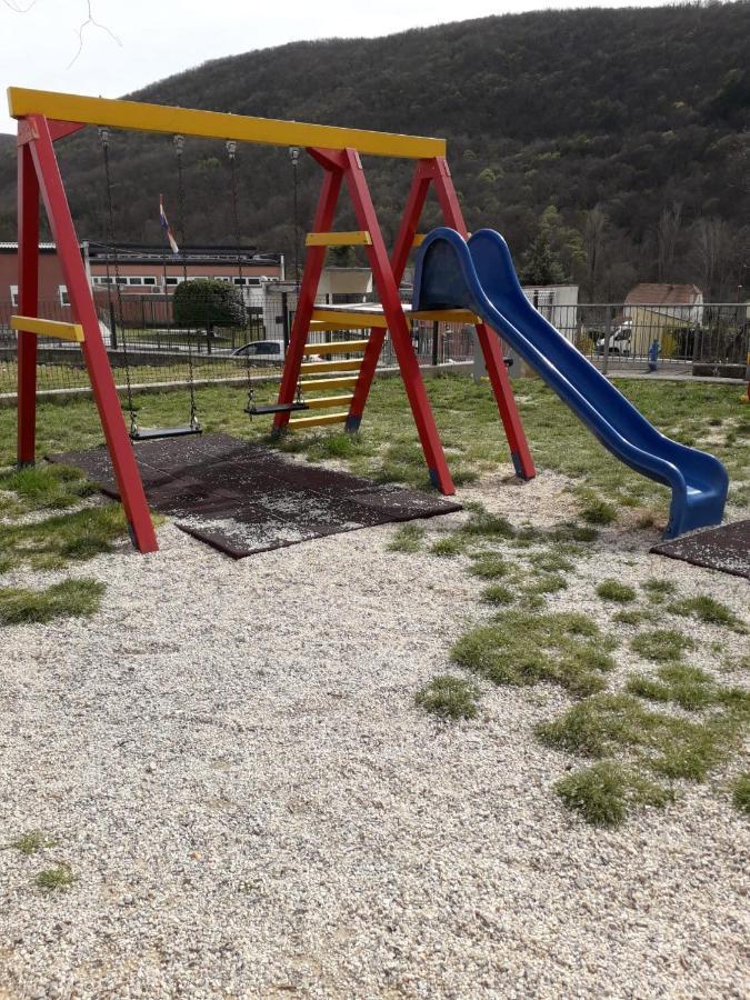 Kuca Za Odmor Varos Villa Vrlika Luaran gambar