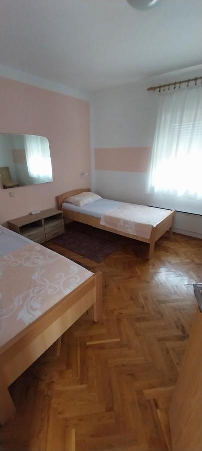 Kuca Za Odmor Varos Villa Vrlika Luaran gambar