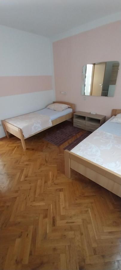 Kuca Za Odmor Varos Villa Vrlika Luaran gambar