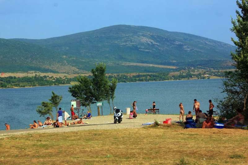 Kuca Za Odmor Varos Villa Vrlika Luaran gambar
