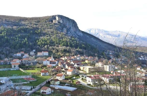 Kuca Za Odmor Varos Villa Vrlika Luaran gambar